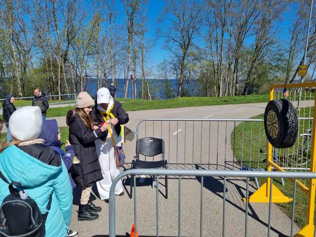 IMG-92c1bce15201cdbc33c0abab818ebe54-V.jpg